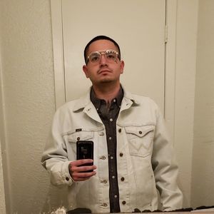 Meet your Posher, Ernesto